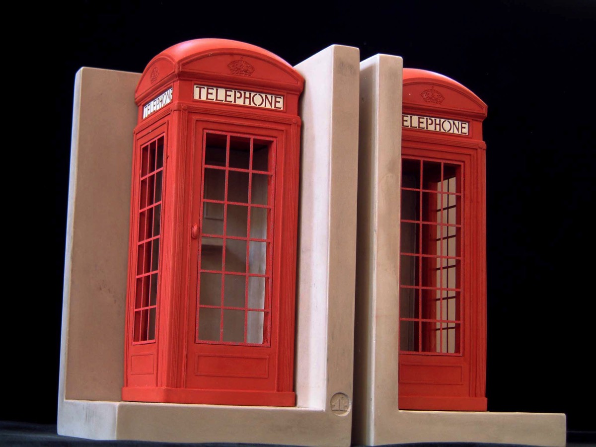 Purchase the traditional red British Telephone Box, hand crafted models of famous landmarks by Timothy Richards. 